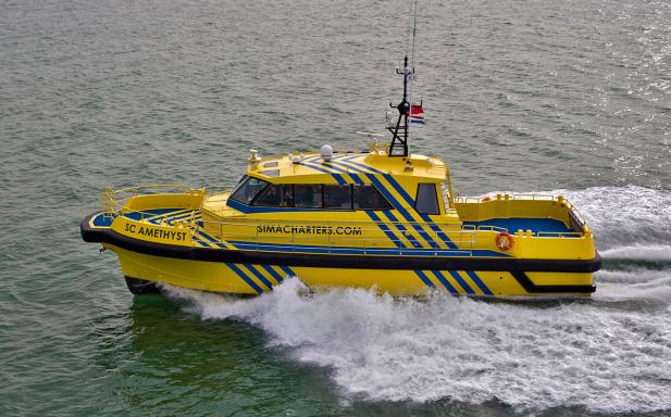 Kundenspezifische Fender für die Amethyst von Sima Charters, Maassluis.