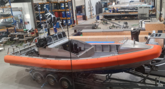 De Haas - fender refit SAR vaartuig