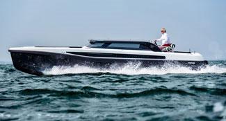 Projects-2017-09-Superyacht-tender-Pascoe-International-SL-Limousine-thumbnail.jpg